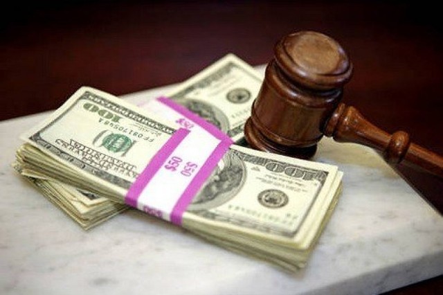 В Украине амнистировали судью-коррупционера