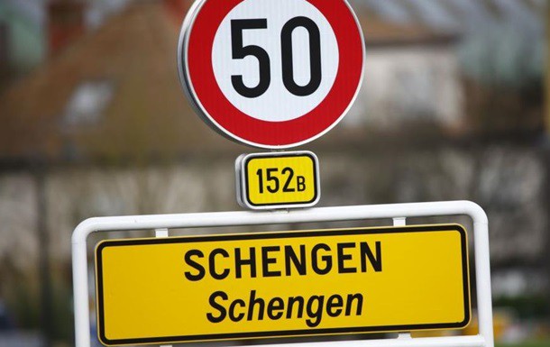 Памятка по безвизу: Куда можно ехать и что надо взять с собой