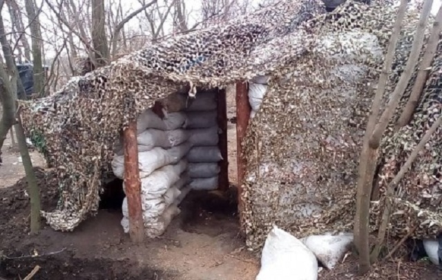 "Як провозили контрабанду, так і везуть", – черкаська волонтерка про зону АТО