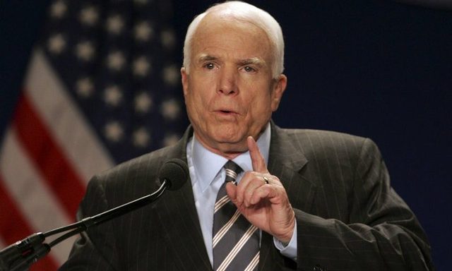 Маккейн возложил вину за применение химического оружия в Сирии и на США