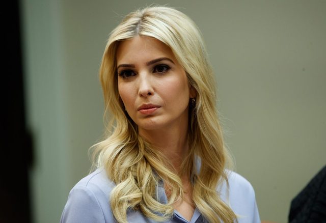 СМИ: Иванка Трамп повлияла на решение отца нанести ракетный удар по Сирии