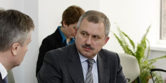 Сенченко: Киев мог поменять власть в АРК перед аннексией, парламент Крыма был согласен