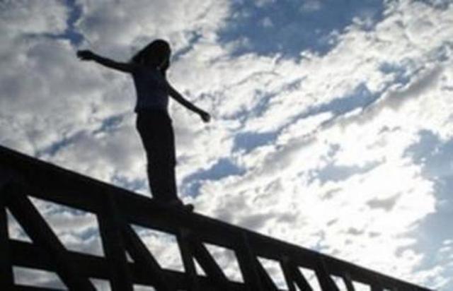 У Тернополі військовий героїчно врятував 22-річну дівчину