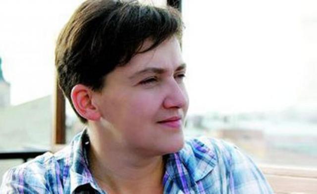 В платье и с писанками - Савченко опубликовала личные фото