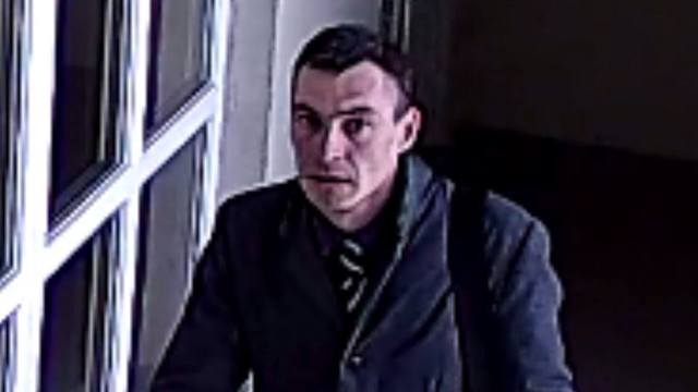 В Киеве затопило многоэтажку из-за кражи пожарных гидрантов. Камеры зафиксировали вора