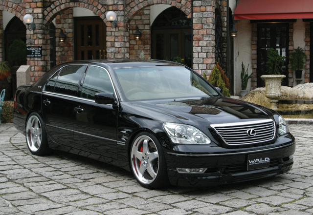 Однокурсник Яценюка прокурор Микола Єремейчук їздить на машині кримінального авторитета «Слона»