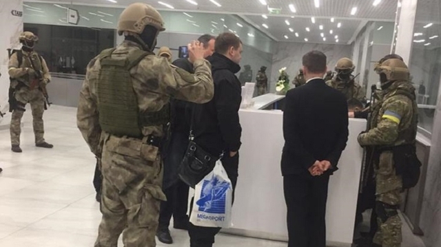 Почему из украинских магазинов пропадают сигареты