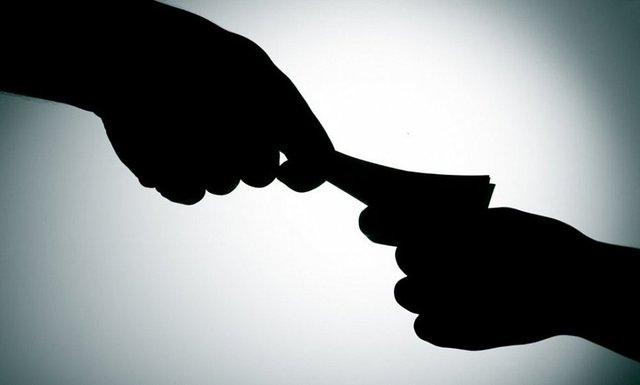 Вице-мэр Сум подозревается в вымогательстве