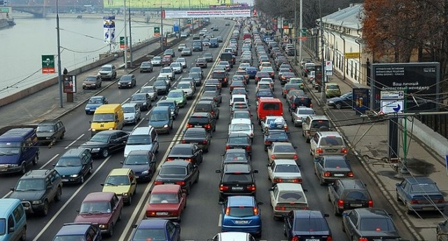 Волонтер: в магазинах давка, на дорогах пробки – начинаются майские праздники