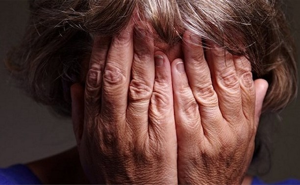 В Белой Церкви парень избил родную бабушку за тысячу гривен