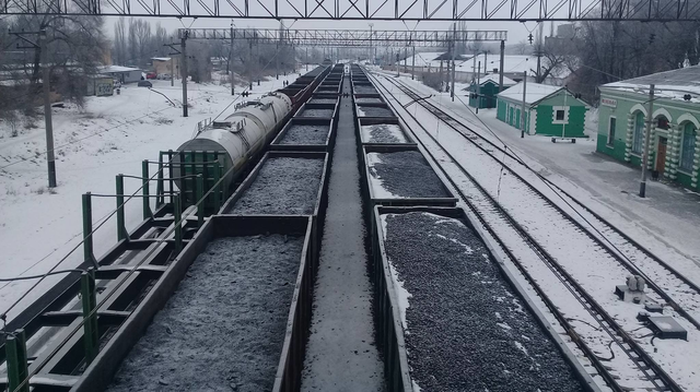 Тука объяснил, почему блокада Донбасса выгодна только Коломойскому и России