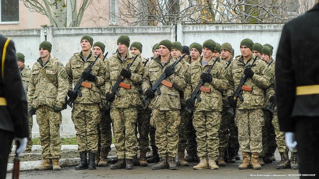 По наглой штабной морде