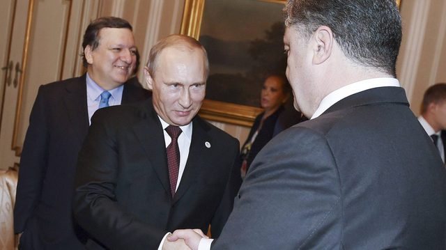 У Порошенко назвали дату его встречи с Путиным