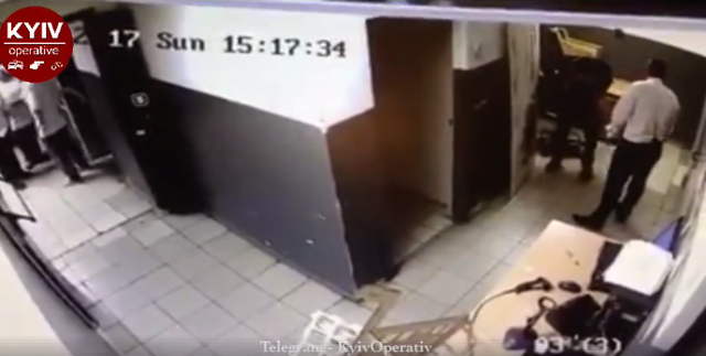 Появилось видео, как киевлянин подстрелил охранника супермаркета