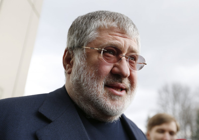 Долгами Коломойского перед Приватбанком займется бывший работодатель Макрона