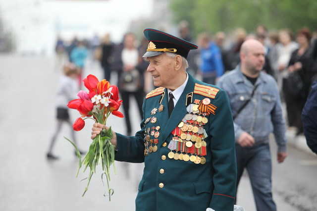 Ватница поздравила ветеранов с 9 мая: Я им не завидую