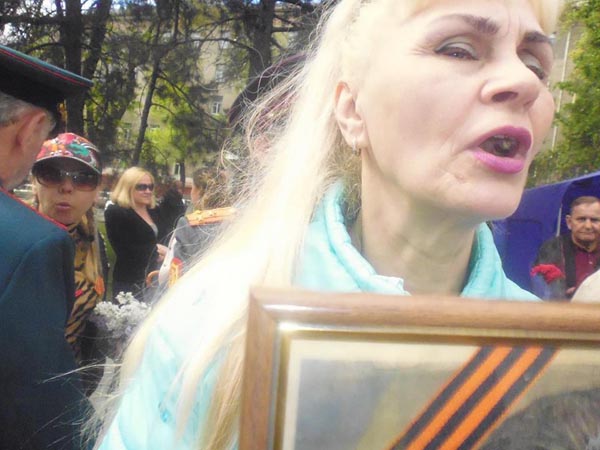 В Днепре сепаратистка избила мать двоих героев АТО