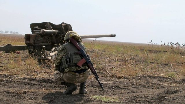 «Два года наводила»: полицейские Донетчины задержали разведчицу террористов