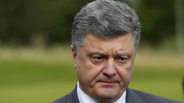 Что скрыл Порошенко: Стал «великим гетманом» ценой дефолта страны