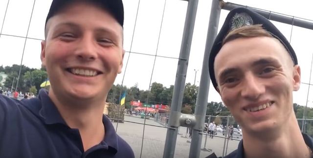 Курсант МВД и патрульный в Харькове на День Независимости: Хохлятская музыка за*бала