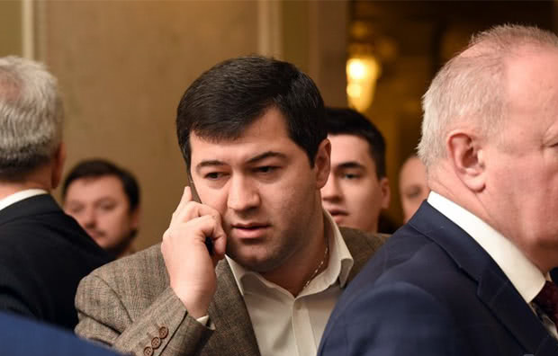 Тесть Насирова получил без тендера еще 40 млн на Почтовую площадь