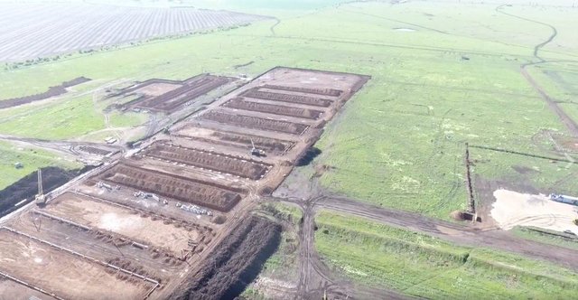 Бирюков показал масштабы стройки бригадного лагеря на полигоне «Широкий Лан»