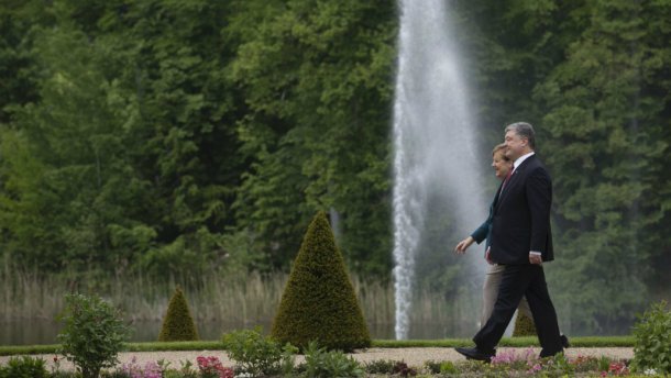 Как Порошенко с Меркель встречался: Цеголко поделился необычными фото