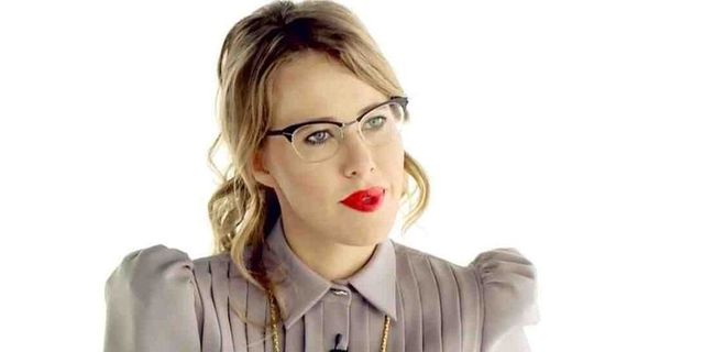 "Мы достали это видео 18+": наехавшей на Порошенко Собчак припомнили один стишок