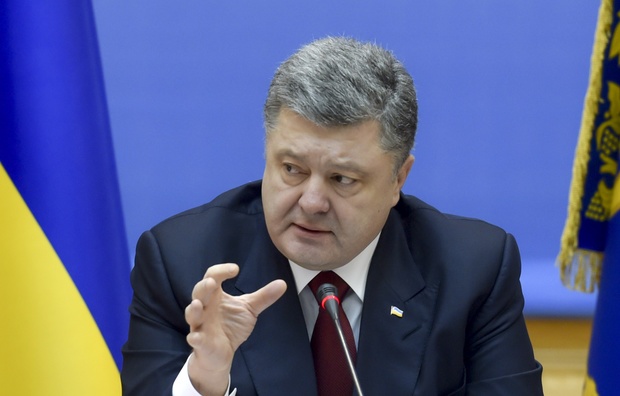 Порошенко забороною 1С "зачищає" ринок під свої кишенькові структури – Лещенко