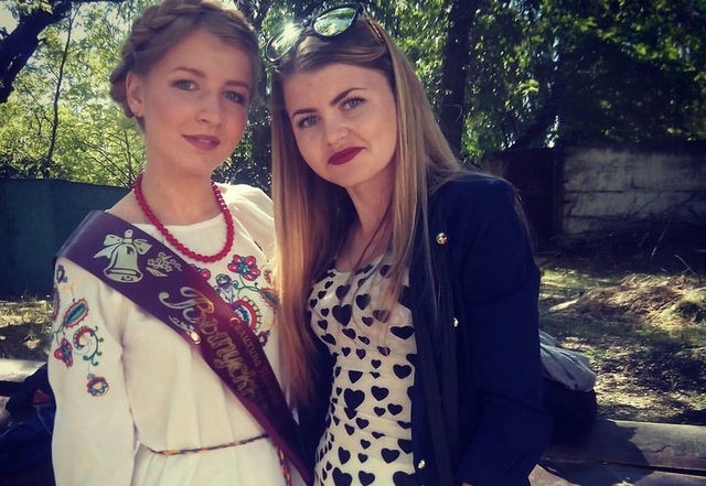 В Крыму смелая выпускница надела на последний звонок вышиванку