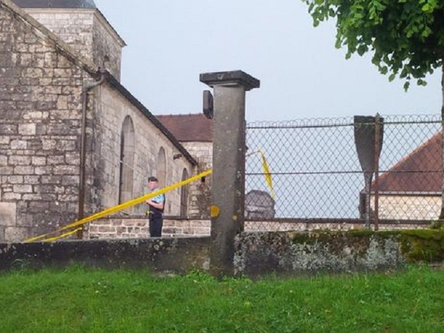 Спаплюжено могилу Національного героя Франції