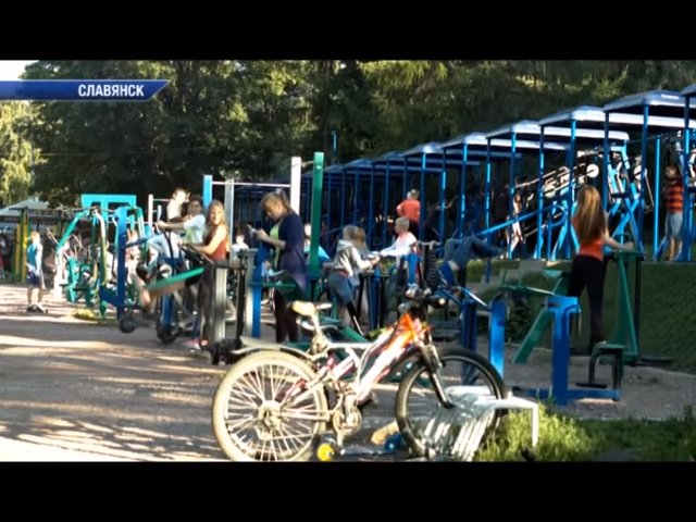 Поставку тренажеров в Славянск пропаганда “ДНР” записала себе в актив