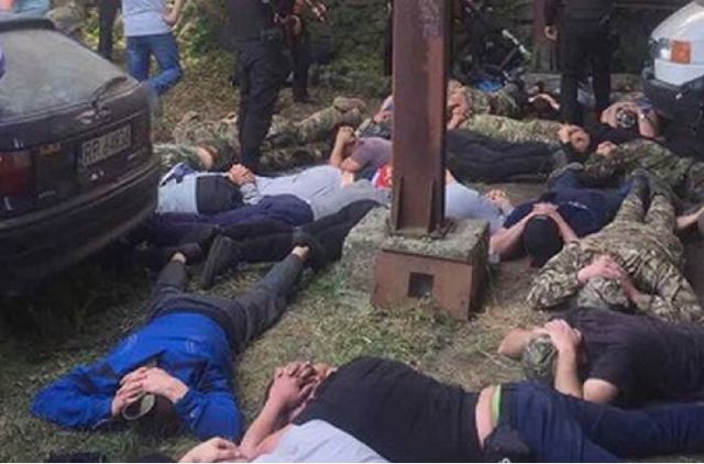 Сразу 42 бандита взяты в плен: Фото и Видео из-под Винницы