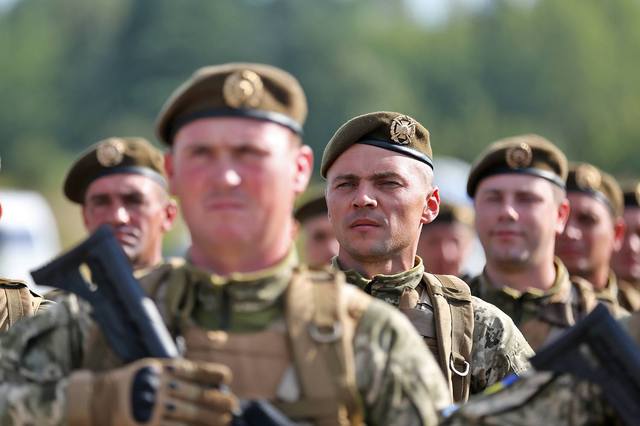 Зачем призывают офицеров запаса