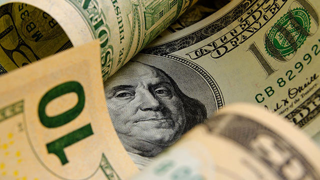 Когда начинается "расплата" за дешевый доллар