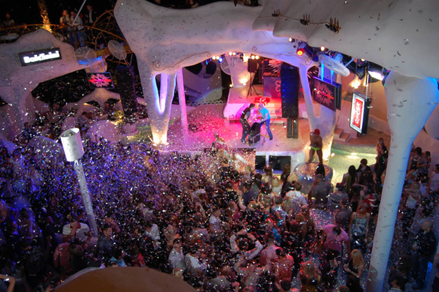 Вести противозаконную деятельность владельцам «Ибицы» и «Итаки» помогает судья Хозяйственного суда Одесской области