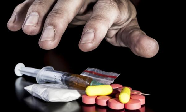 В Черкассах врач психбольницы продавал наркотики