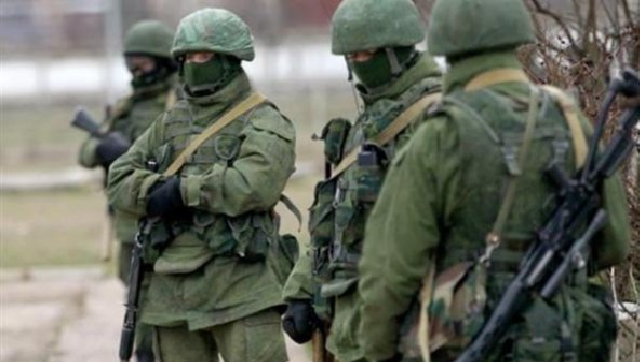 "Зеленые человечки" возвращаются: Кремль выдал боевикам новый приказ