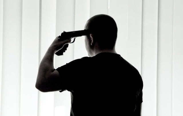 Тяжелая жизнь: В Харьковской области мужчина устроил самоказнь