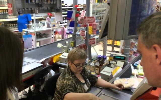 Антиукраїнські витівки київського продавця викликали скандал