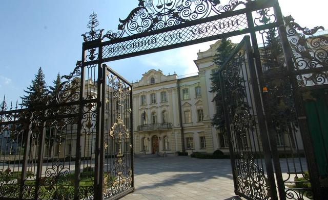 Сколько нужно судей расстрелять