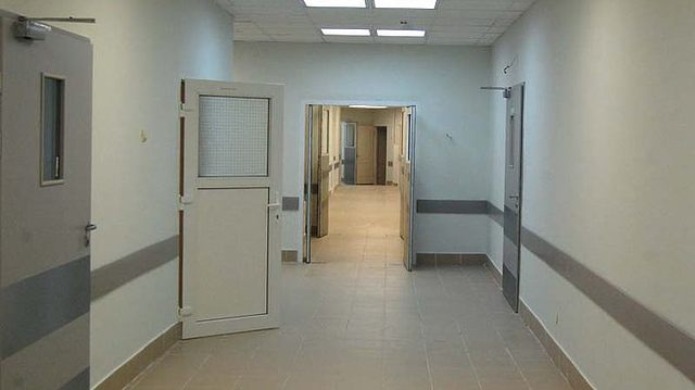 Больницы Стаханова готовят к наплыву раненых боевиков