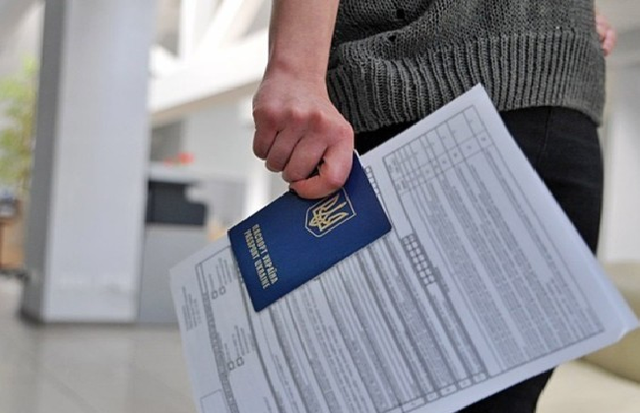 Скрытые доходы украинских визовых центров