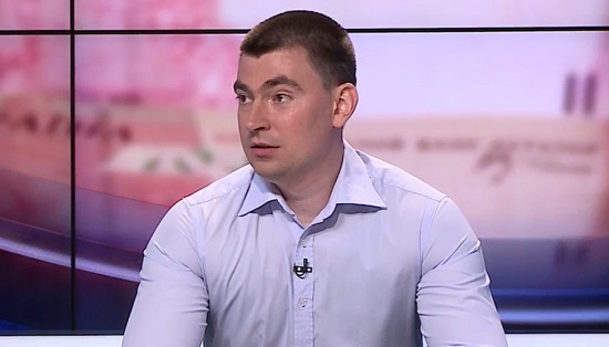 То є мафія. Спрут. Добродій Злочевський може скуповувати пачками не тільки вітчизняних клоунів, а й зарубіжних діячів, – Михальчишин