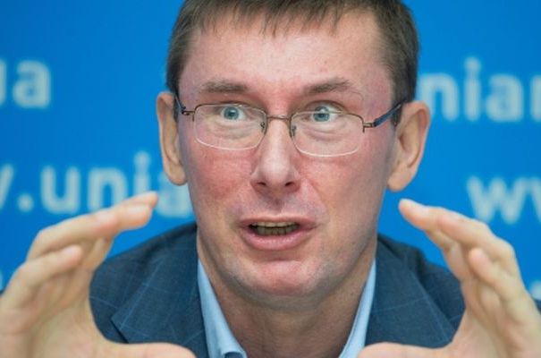 Луценко похвастался футбольной командой взяточников