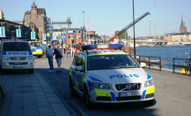 Взрывы в Швеции: подозреваемые проходили военную подготовку в России