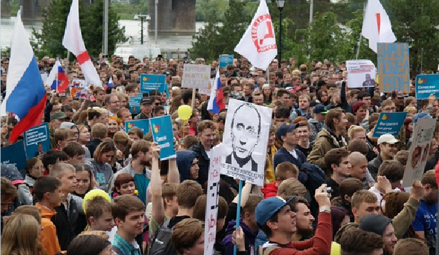 Задержанных на митингах в День России уже считают сотнями
