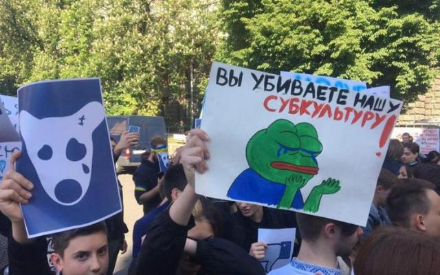 Порошенко могут вынудить вернуть ВКонтакте