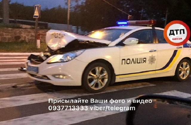 На въезде в Харьковскую область произошло ДТП с участием полицейского автомобиля