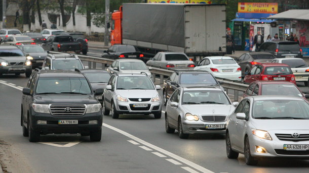 В Киеве огромная пробка из-за дорожных работ